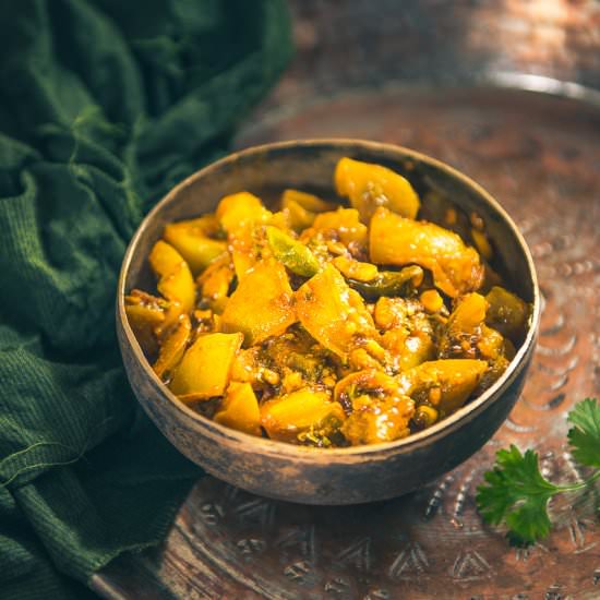 Raw Tomato Curry