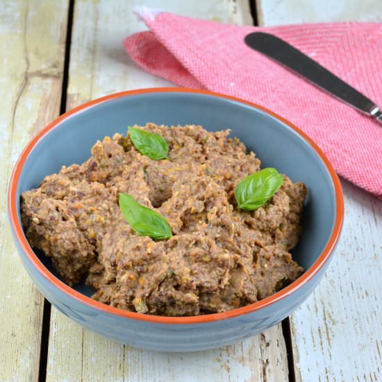Oil-Free Black Bean-Veggie Hummus