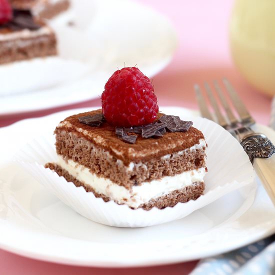 “Baby” Tiramisu Cake