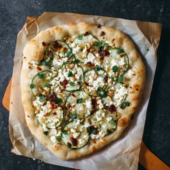 zucchini and feta pizza
