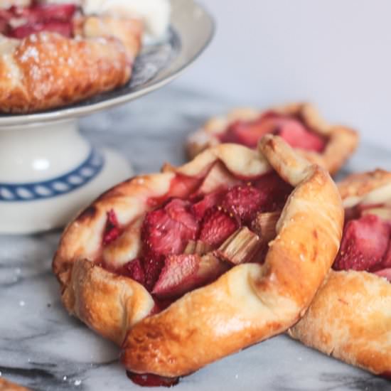 Mini Strawberry Rhubarb Galettes