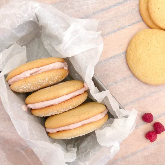 Vanilla and Raspberry Cookies