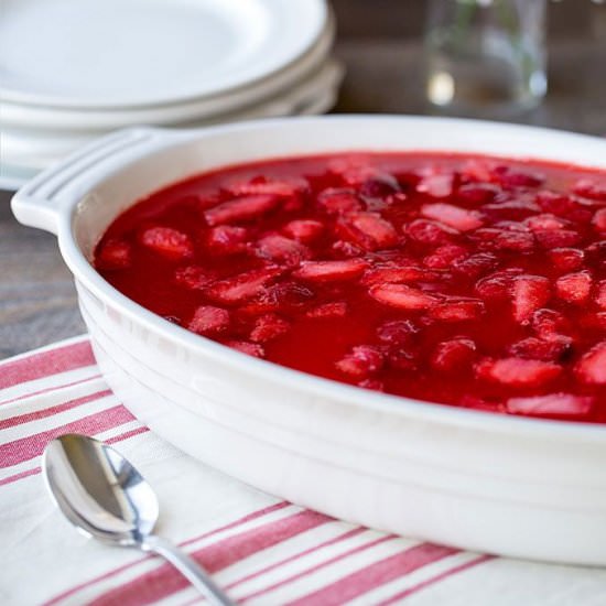 Strawberry Jello Pretzel Salad