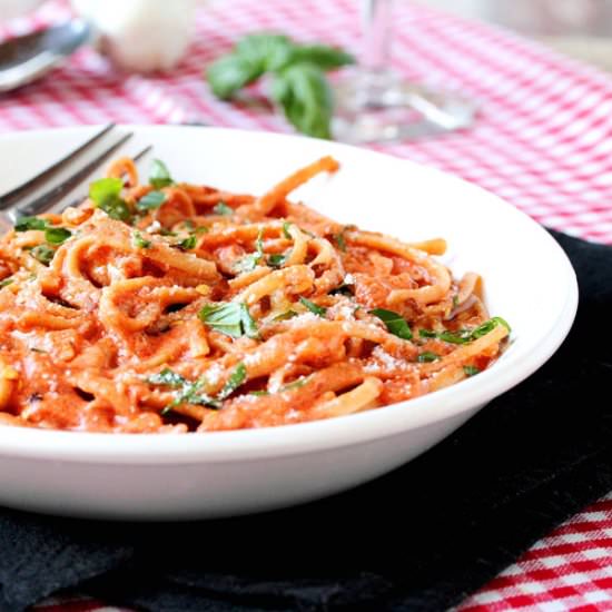 Linguine with Tomato Cream Sauce