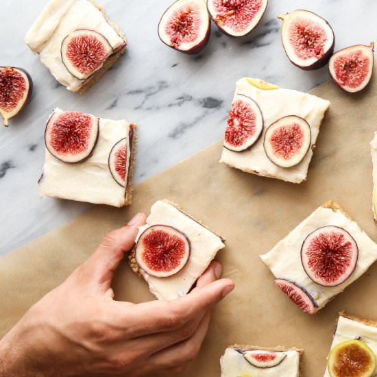Fig Cheesecake Bars