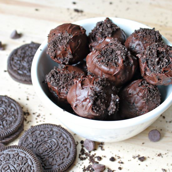 3-ingredient Oreo Truffles