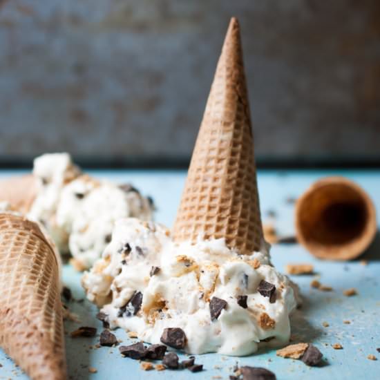 Cheesecake S’mores Ice Cream