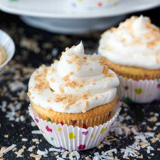 Coconut Cream Pie Cupcakes