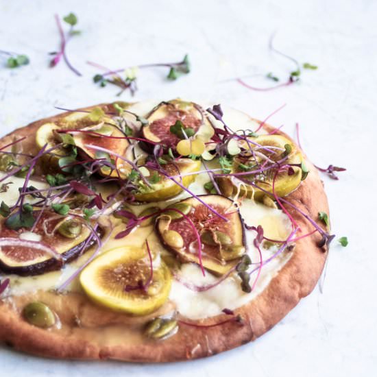 Fig, Rosemary and Honey Pita Pizza