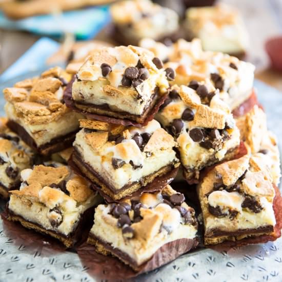 S’MORES CHEESECAKE BARS