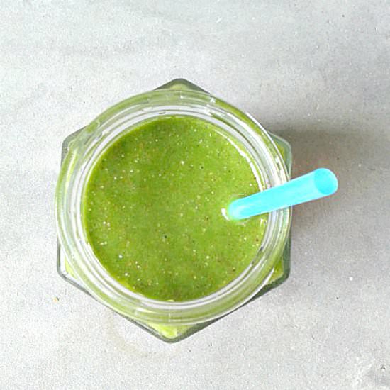 Kiwi Kale and Orange Smoothie