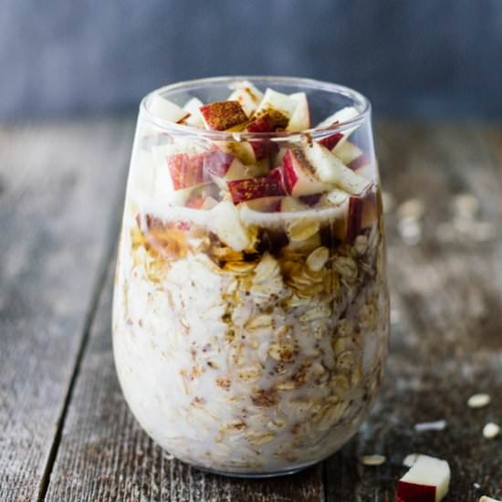 Apple Cinnamon Overnight Oats