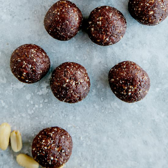 Chocolate Peanut Bites