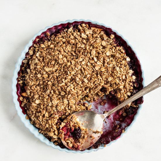 Berry Peach Breakfast Crisp