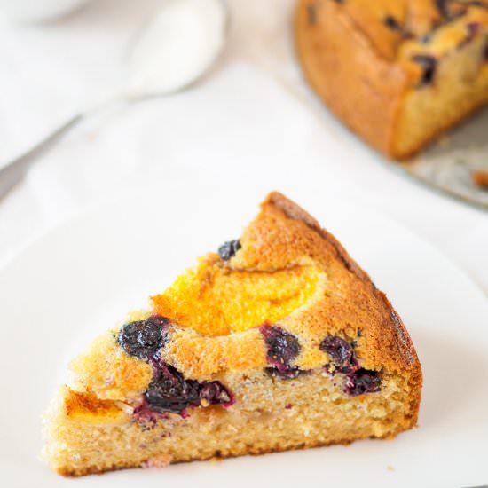 Fresh Peach and Blueberry Cake