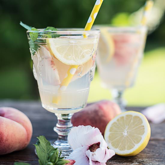 Peach Lemonade