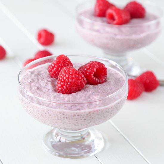 Sugar-Free Raspberry Chia Pudding