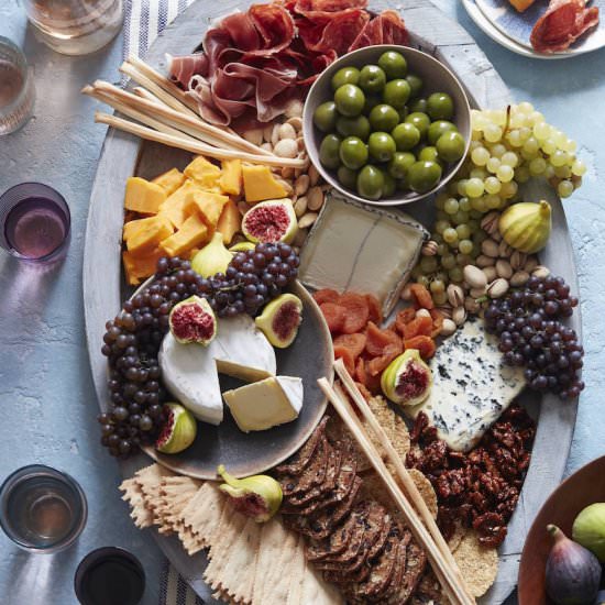 How To: The Ultimate Cheese Plate