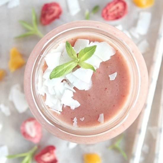 Strawberry, Peach & Mango Smoothie