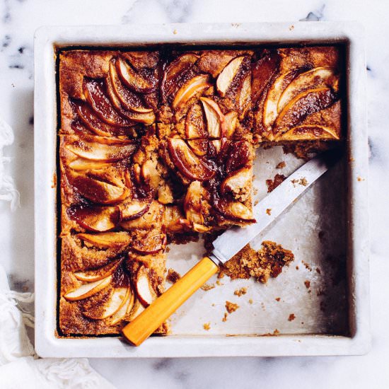 Apple Pie Cake