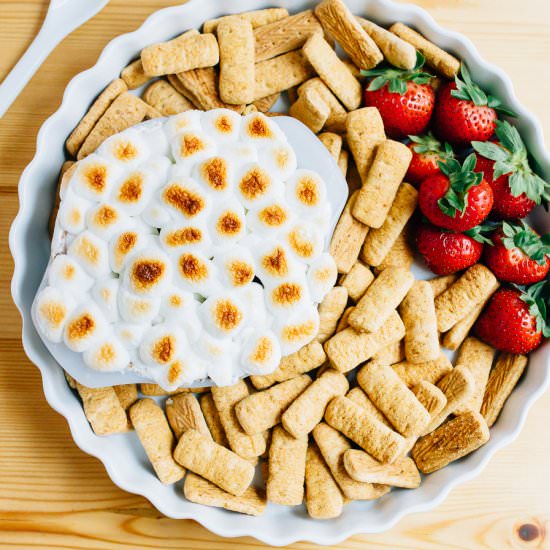 Healthy S’mores Dip