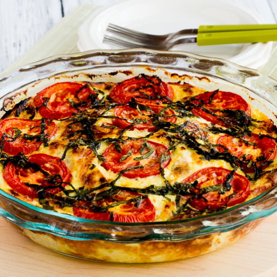 Crustless 3-Cheese Tomato Quiche