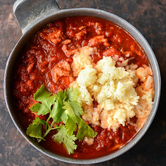 Spicy Chicken Chili & Beer Biscuits