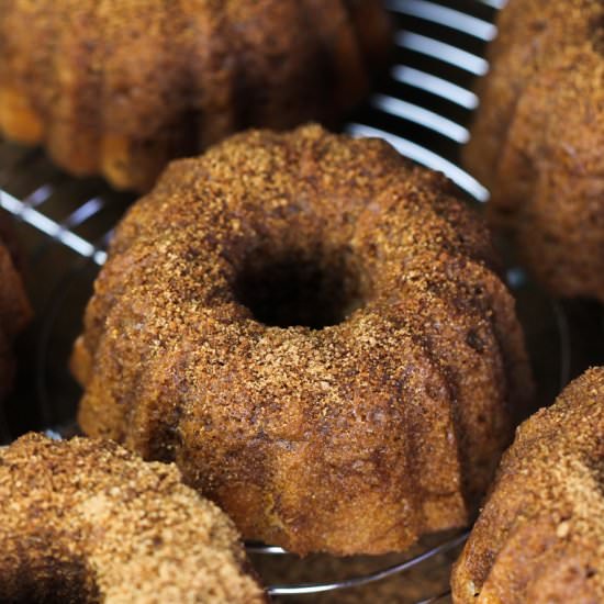 Vegan Cinnamon Cream Cheese Cakes