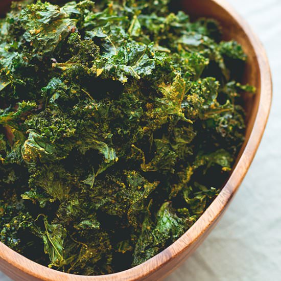 Onion Kale Chips (30 minutes)
