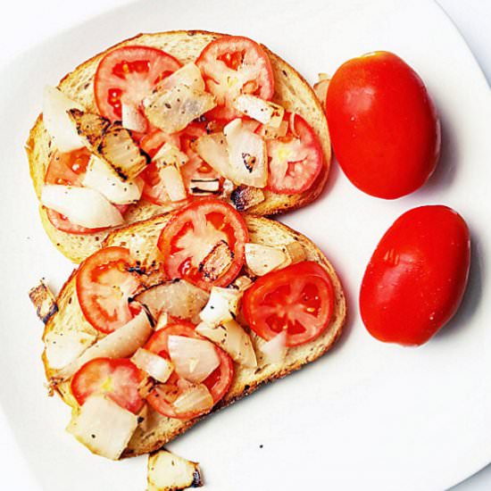 Tomato and Onion Toast