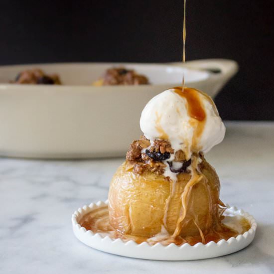 Streusel Stuffed Baked Apples