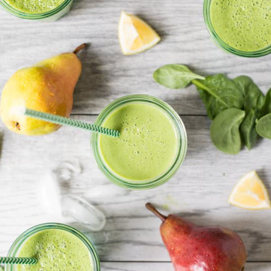 Pear Spice Green Smoothie