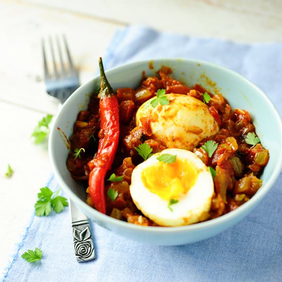 Eggs in Tomato Curry Sauce