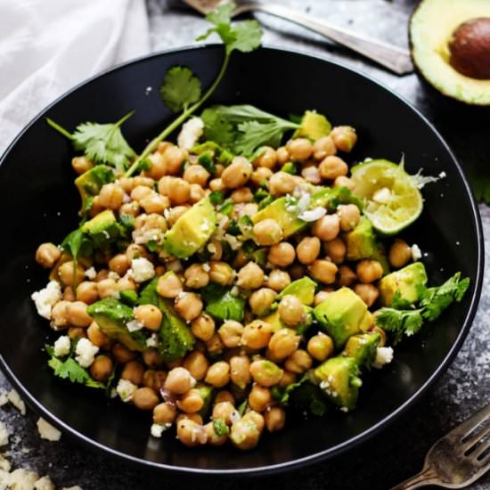 10-Minute Chickpea Guacamole Salad