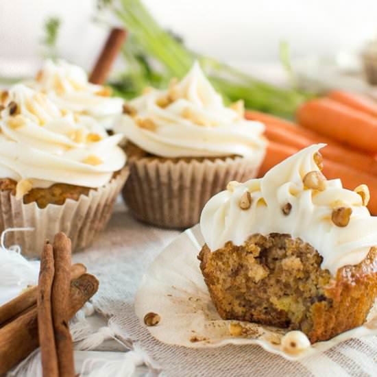 Spiced Carrot Cake Cupcakes