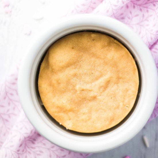 Skinny Vanilla Mug Cake