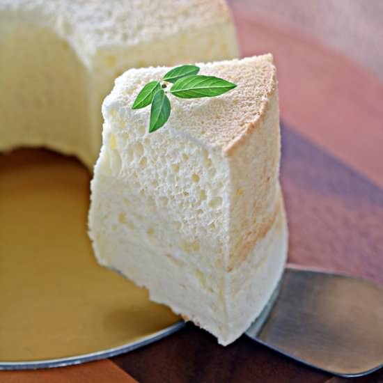 Cheddar Cheese Chiffon Cake