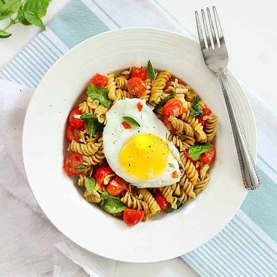 Easy Walnut Pesto Pasta