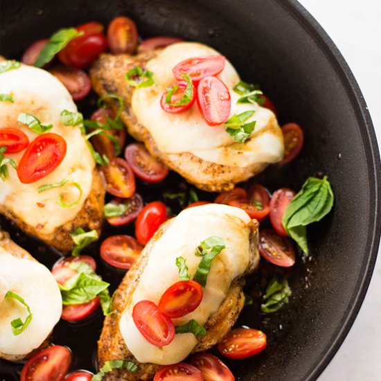 One Pan Chicken Bruschetta