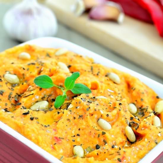 Hummus with Roasted Peppers