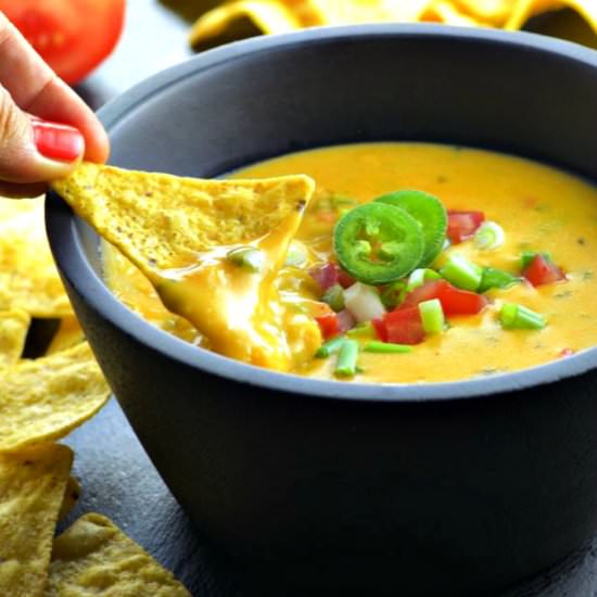Vegan Nacho Cheese Dip
