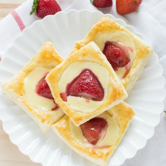 Strawberries & cream danish