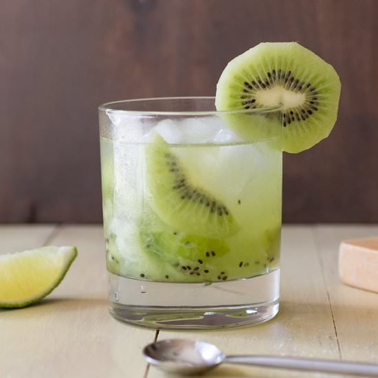 Kiwi Caipirinha