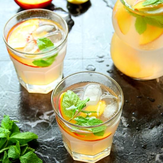 Nectarine Ginger Lemonade