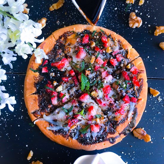 Walnut & Strawberry Pizza