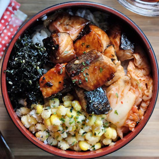 Grilled Salmon Rice Bowl