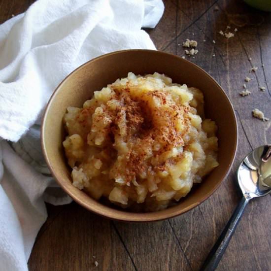 Healthy Homemade Applesauce
