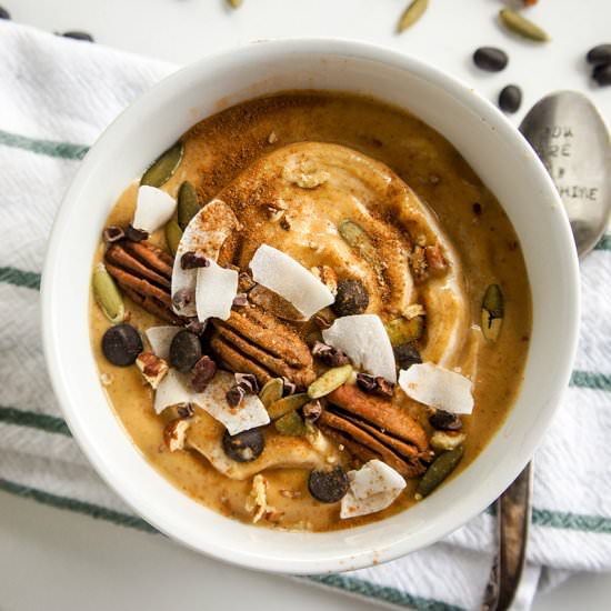 Pumpkin Spice Latte Smoothie Bowl