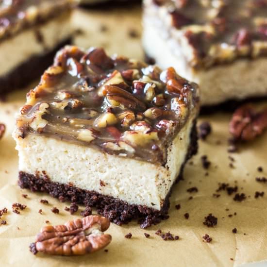 Cheesecake Bars with Praline Top