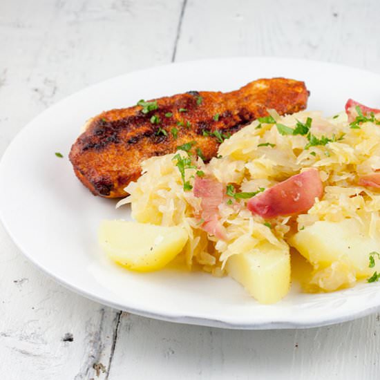 Summer sauerkraut with wild peaches